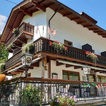 Tattoo Pension Mit Restaurant Und Tattoo-Studio Mörtschach エクステリア 写真