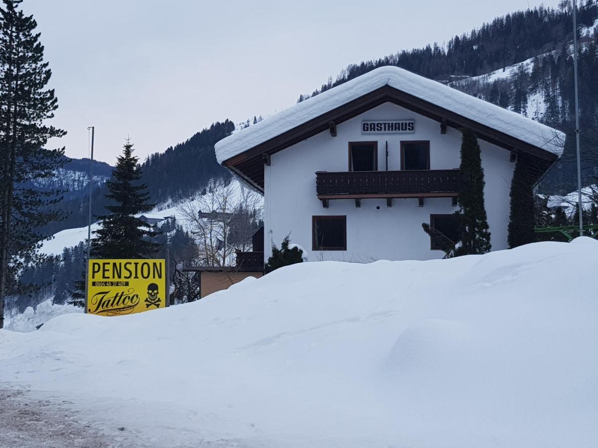 Tattoo Pension Mit Restaurant Und Tattoo-Studio Mörtschach エクステリア 写真